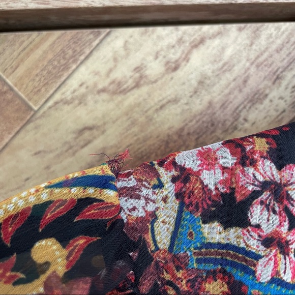 SOLD 🛍️Alice + Olivia Marella Mock Neck Dress - Picture 4 of 8